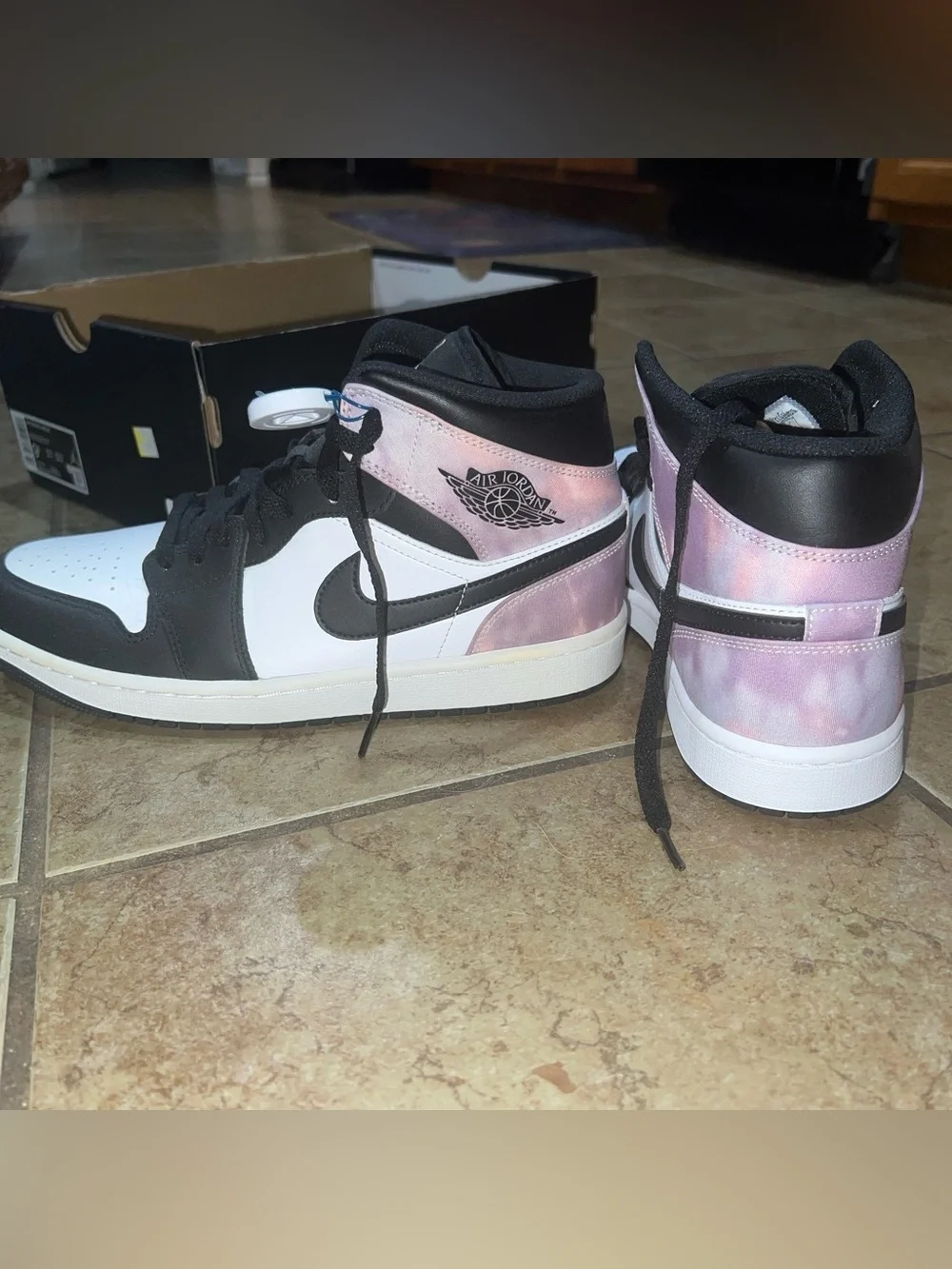 Jordan Air Jordan 1 Mid Se Coral Tie-Dye/Black Sneakers